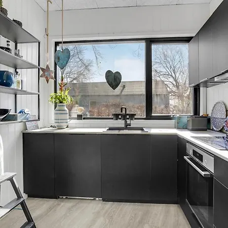 Σπίτι διακοπών 2 Bedroom Amazing In *